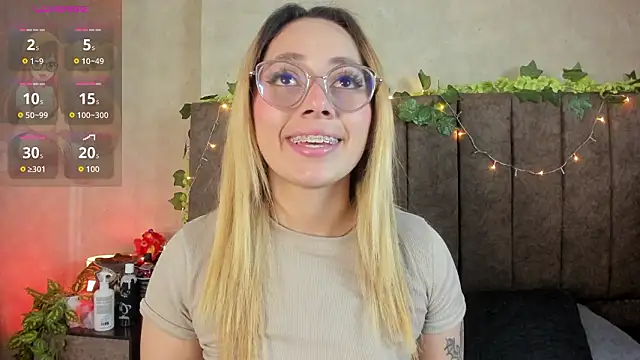 LanaMills  online show from 03-17-26, 05:21