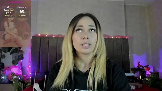 LanaMills  online show from 06-11-26, 03:25