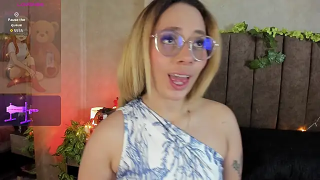 LanaMills  online show from 03-10-26, 06:28