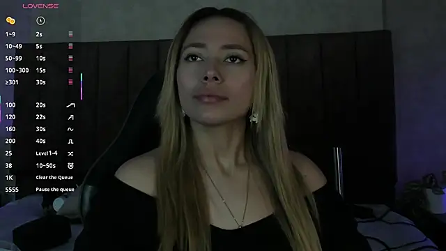 LanaMills  online show from 11-14-25, 03:54