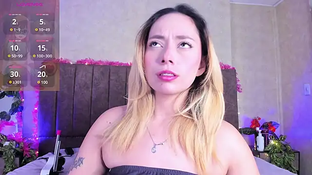 LanaMills  online show from 06-30-26, 04:34