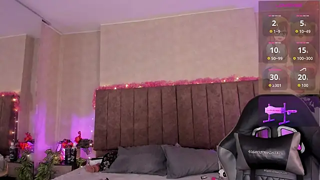LanaMills  online show from 06-09-26, 03:51