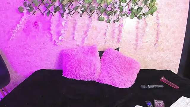 ImEmily444 online show from 10-24-25, 07:57