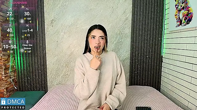 stepha   online show from 11-24-25, 11:21