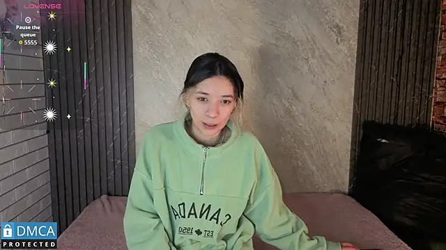 stepha   online show from 11-28-25, 11:10