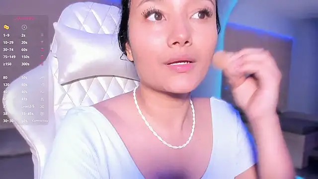 HannahMontgomery online show from 02-28-26, 04:17