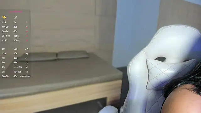 HannahMontgomery online show from 02-05-26, 04:25