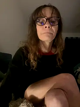 Chris06d22xh online show from 10-27-25, 08:10