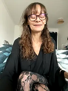 Chris06d22xh online show from 11-23-25, 03:22