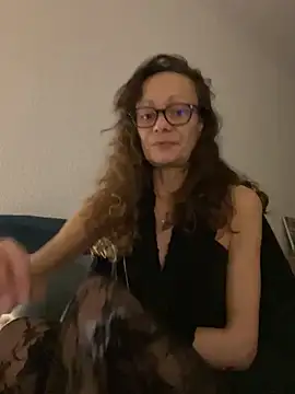 Chris06d22xh online show from 11-05-25, 07:50