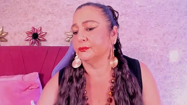 PalomaLombardi online show from 01-13-26, 08:02