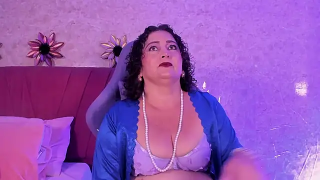 PalomaLombardi online show from 12-22-25, 08:20