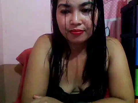 Snapshot of Hotbabe35 chatting on 09-28-25, 11:12 Hotbabe35 online show from 09-28-25, 11:12