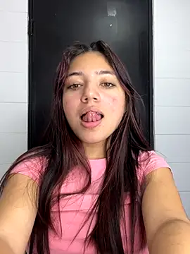Snapshot of LisaGoddes chatting on 10-02-25, 07:28 LisaGoddes online show from 10-02-25, 07:28