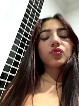 Snapshot of LisaGoddes chatting on 10-10-25, 10:54 LisaGoddes online show from 10-10-25, 10:54