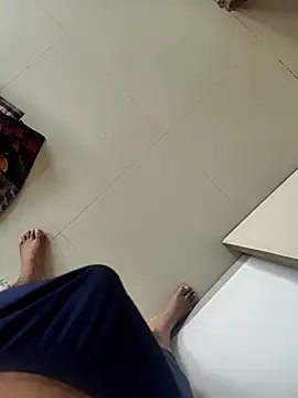 Snapshot of Size_x@xh chatting on 09-17-25, 07:10 Size xxh online show from 09-17-25, 07:10