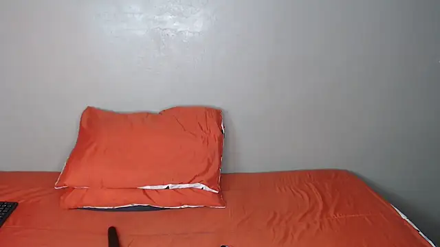 Lunalee online show from 12-02-25, 01:28