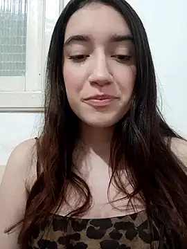 Snapshot of Ketkat2005 chatting on 09-19-25, 08:18 Ketkat2005 online show from 09-19-25, 08:18