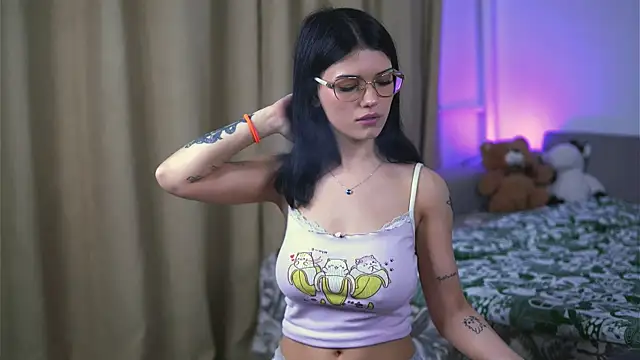 HotMollyX online show from 05-25-26, 07:45