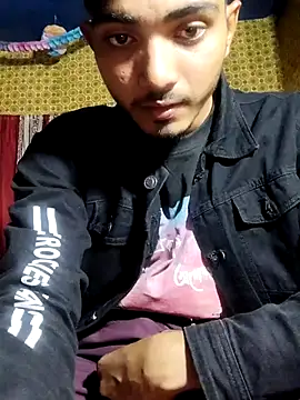 Snapshot of Hot-_couple chatting on 01-14-26, 05:05 Hot- couple online show from 01-14-26, 05:05