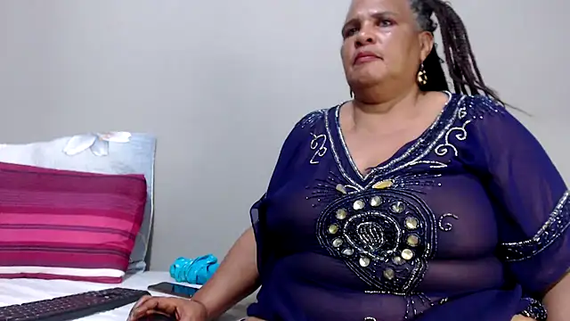 GrandBustyMelon online show from 11-06-25, 08:29