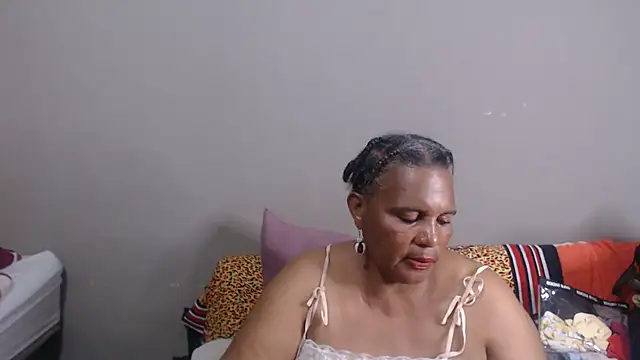 GrandBustyMelon online show from 06-26-26, 07:09