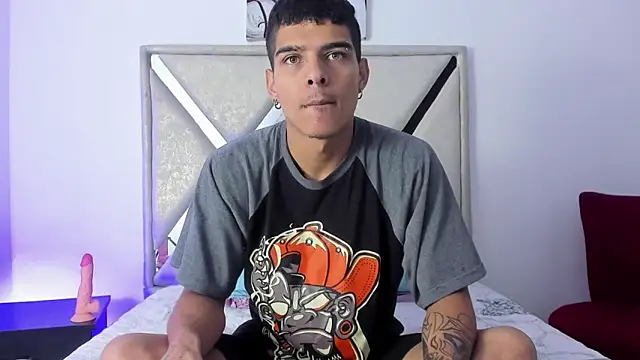 wyatt 3 online show from 11-28-25, 12:05