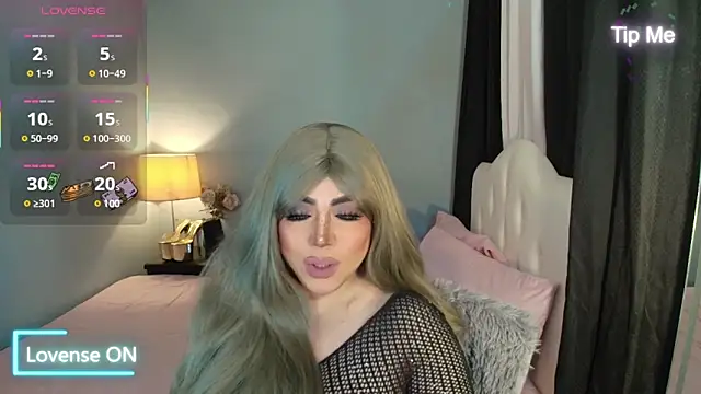 Unforgettable Maria online show from 12-15-25, 03:12