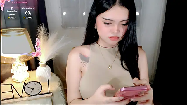 Snapshot of wildest_fantasy chatting on 05-22-26, 04:49 wildest fantasy online show from 05-22-26, 04:49