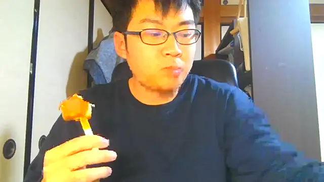 Snapshot of hiromu53 chatting on 03-27-26, 12:39 hiromu53 online show from 03-27-26, 12:39