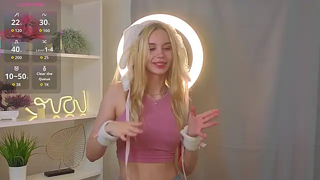 JaymieVigen online show from 10-14-25, 03:07