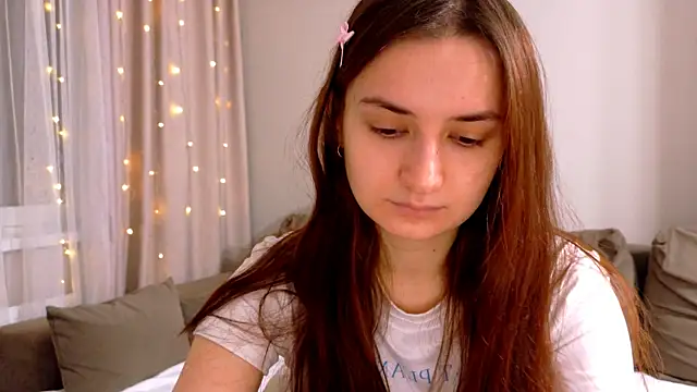 Lelia Vibe online show from 11-24-25, 02:28