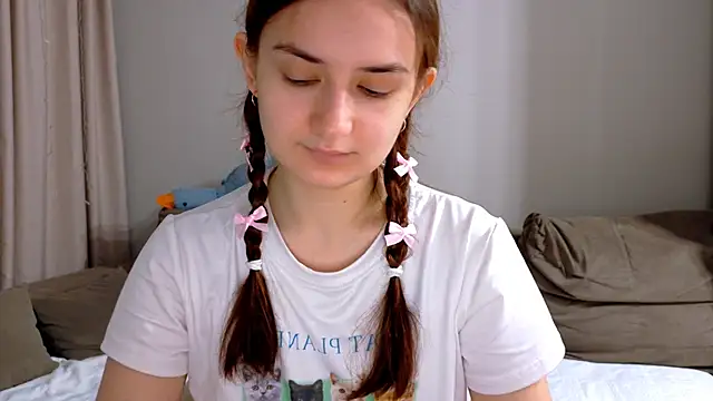 Lelia Vibe online show from 11-10-25, 03:22