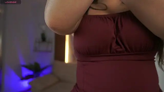 MilaCrave online show from 12-20-25, 11:35