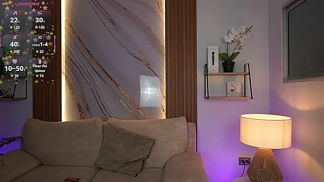 MilaCrave online show from 11-17-25, 11:36