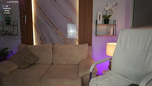 MilaCrave online show from 11-06-25, 11:36