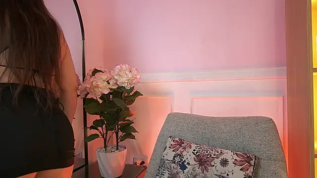 MilaCrave online show from 03-05-26, 12:13