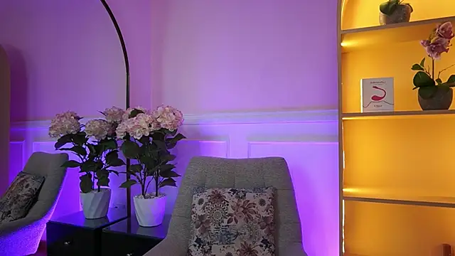 MilaCrave online show from 02-26-26, 11:54