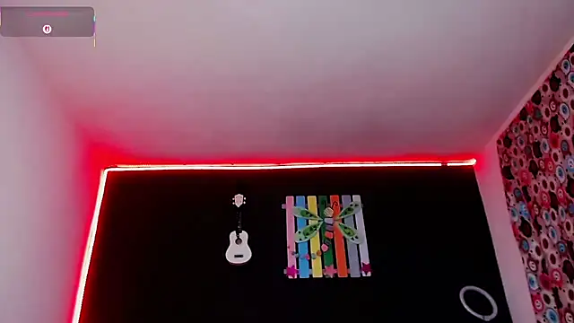 Snapshot of ingrid_zese_ chatting on 10-21-25, 06:07 ingrid zese online show from 10-21-25, 06:07