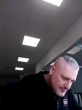 Snapshot of Hisnimin chatting on 02-25-26, 12:00 Hisnimin online show from 02-25-26, 12:00