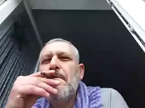 Snapshot of Hisnimin chatting on 02-16-26, 07:40 Hisnimin online show from 02-16-26, 07:40