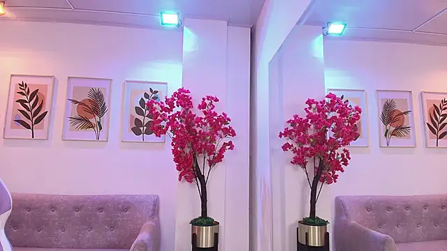 Anie johnson online show from 04-16-26, 09:39