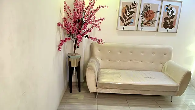 Anie johnson online show from 11-12-25, 07:29