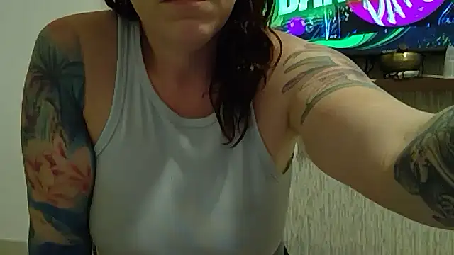 Island Siren online show from 10-17-25, 09:38