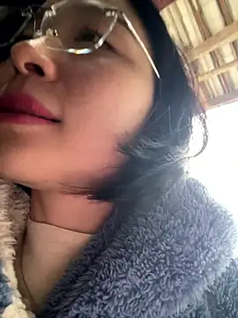 Y2Luvk online show from 02-10-26, 09:08