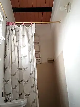 hoteder online show from 10-26-25, 03:12