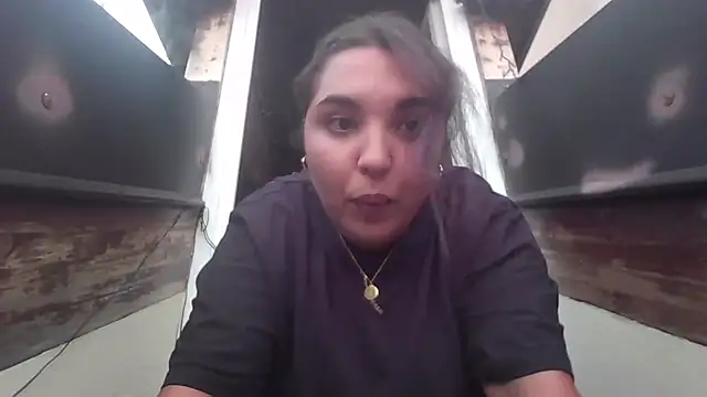 LadySophia03 online show from 10-03-25, 04:30