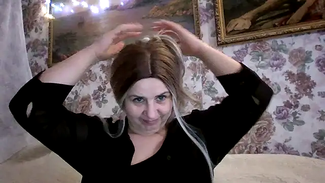 LustyyX online show from 04-18-26, 04:09