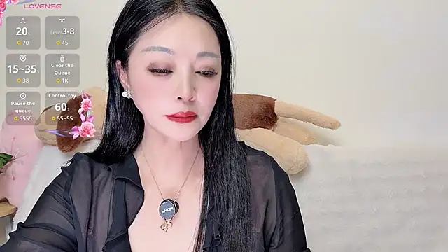 Snapshot of Hua_Hua_0 chatting on 09-27-25, 01:50 Hua Hua 0 online show from 09-27-25, 01:50