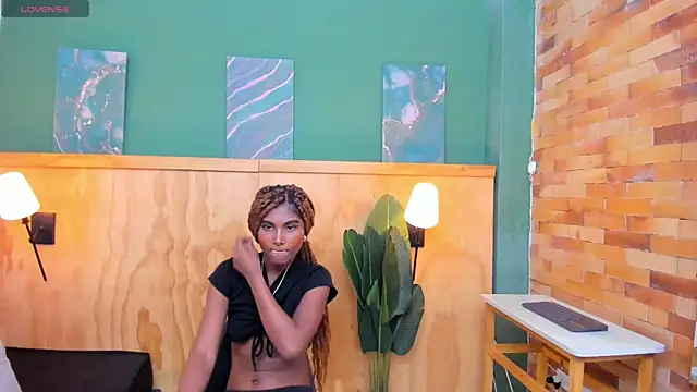 halleylorens online show from 04-16-26, 07:03